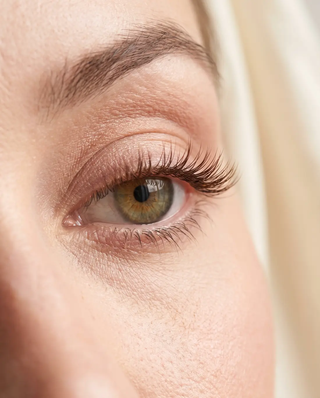 Classic eyelash extensions — natural and defined